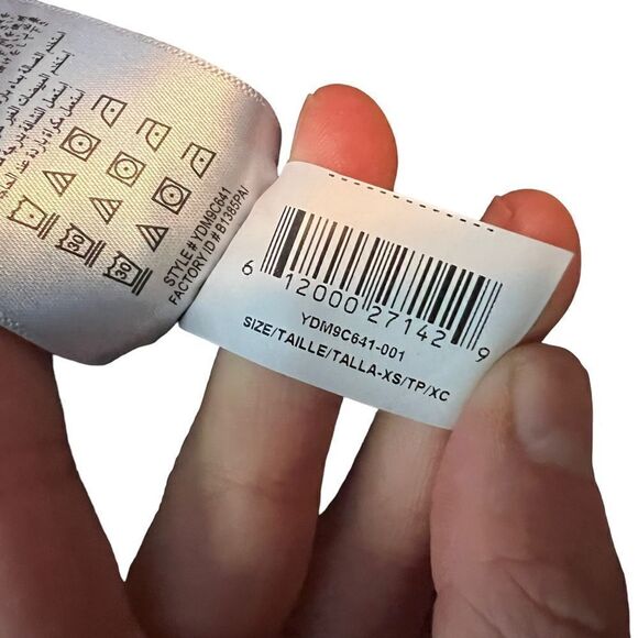 BCBGeneration black surplice jumpsuit. Size xs - Picture 9 of 14